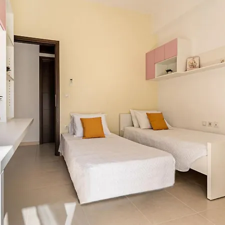 Ellovos With Private Pool וילה *