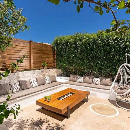 Ellovos With Private Pool Villa *