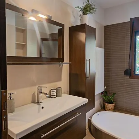 Ellovos With Private Pool * Ретимно