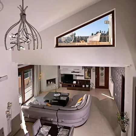 Ellovos With Private Pool Ретимно